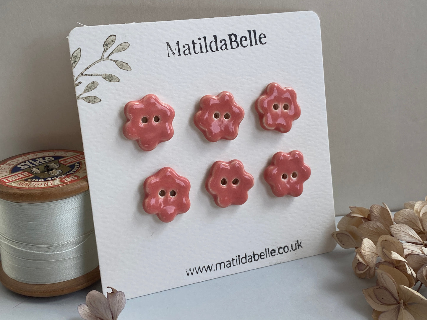 Flower Buttons pretty pink 20mm set of 6
