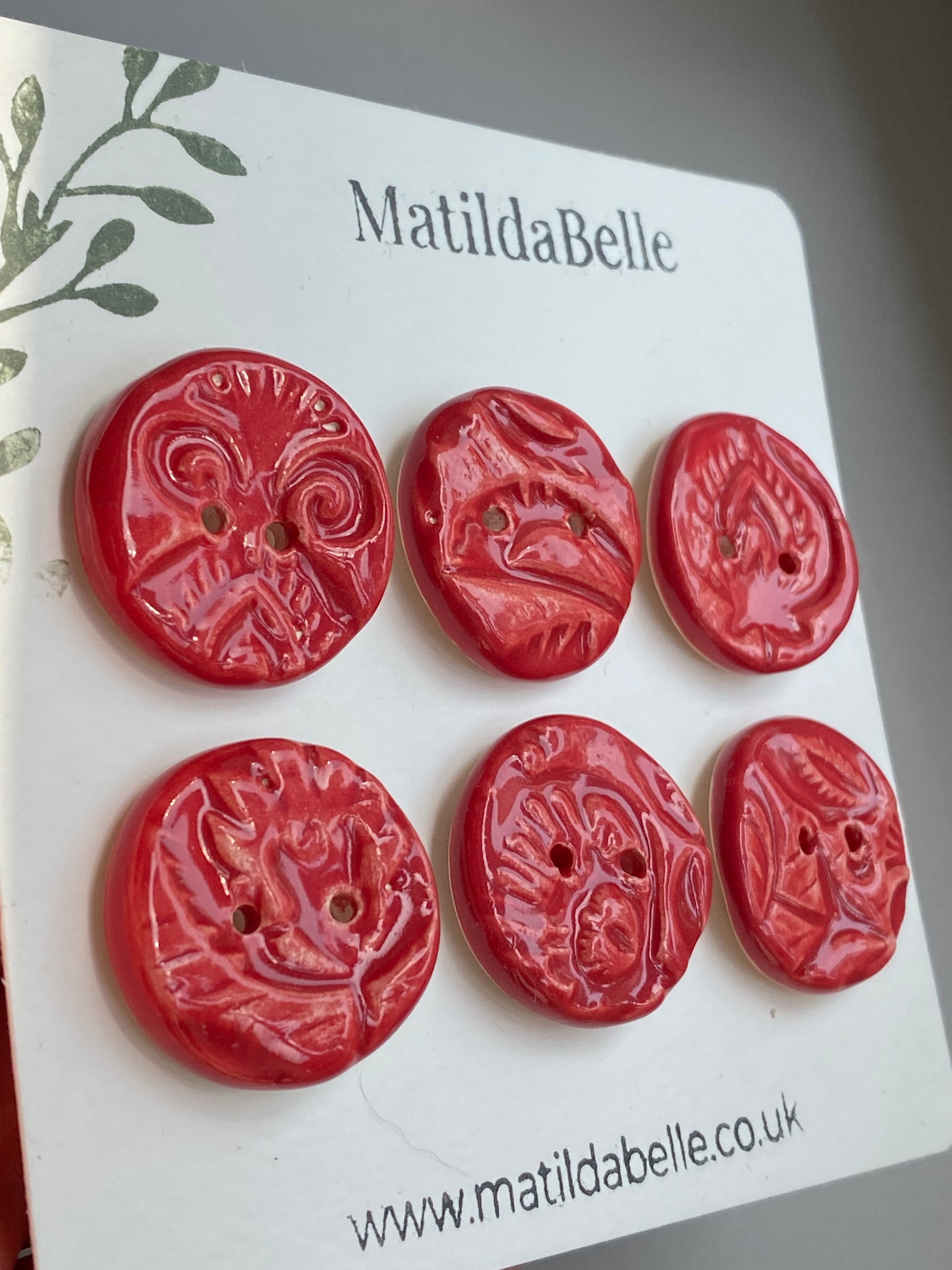 28mm Set of 6 chunky botanical buttons Lip Red 26mm