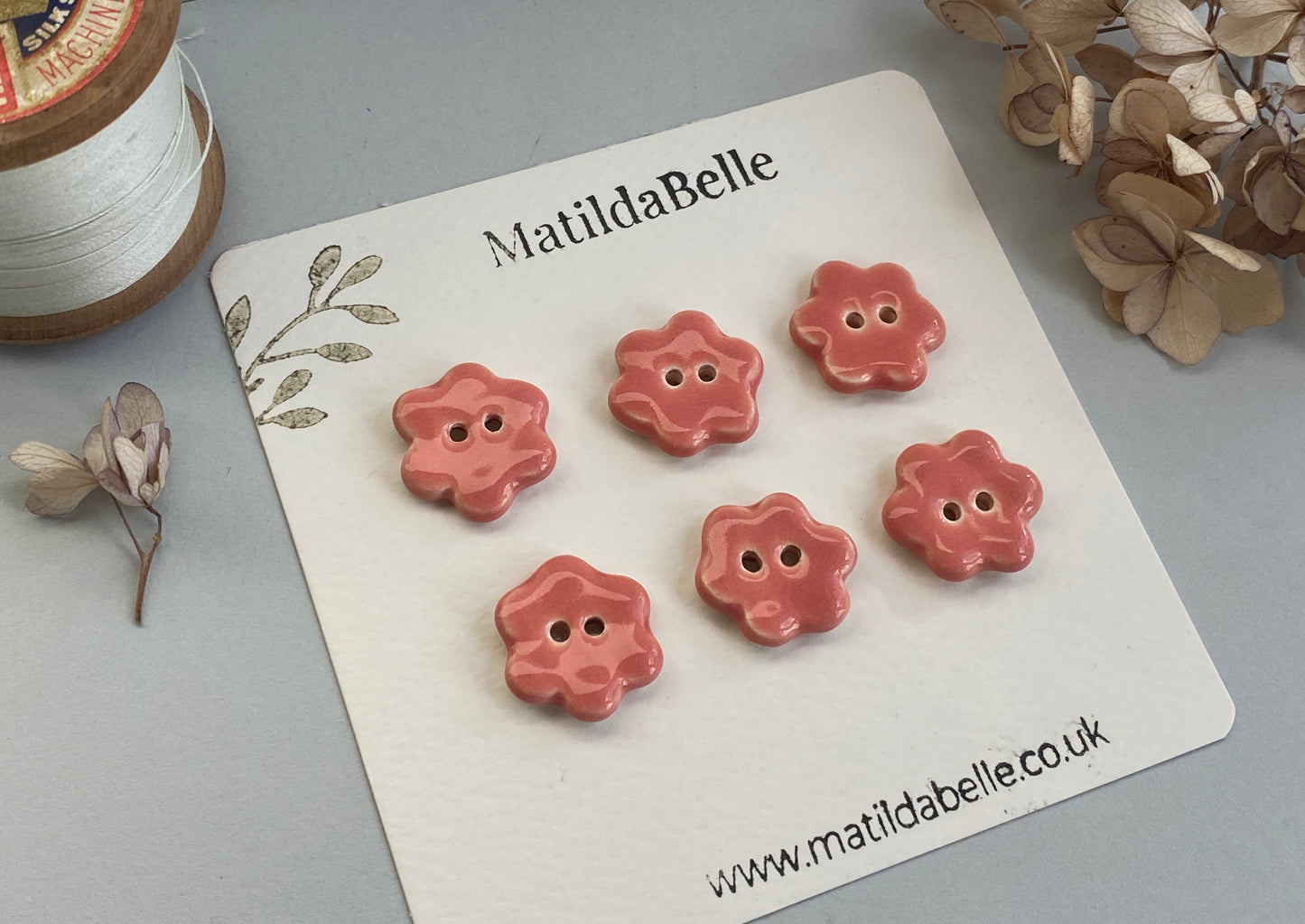 Flower Buttons pretty pink 20mm set of 6