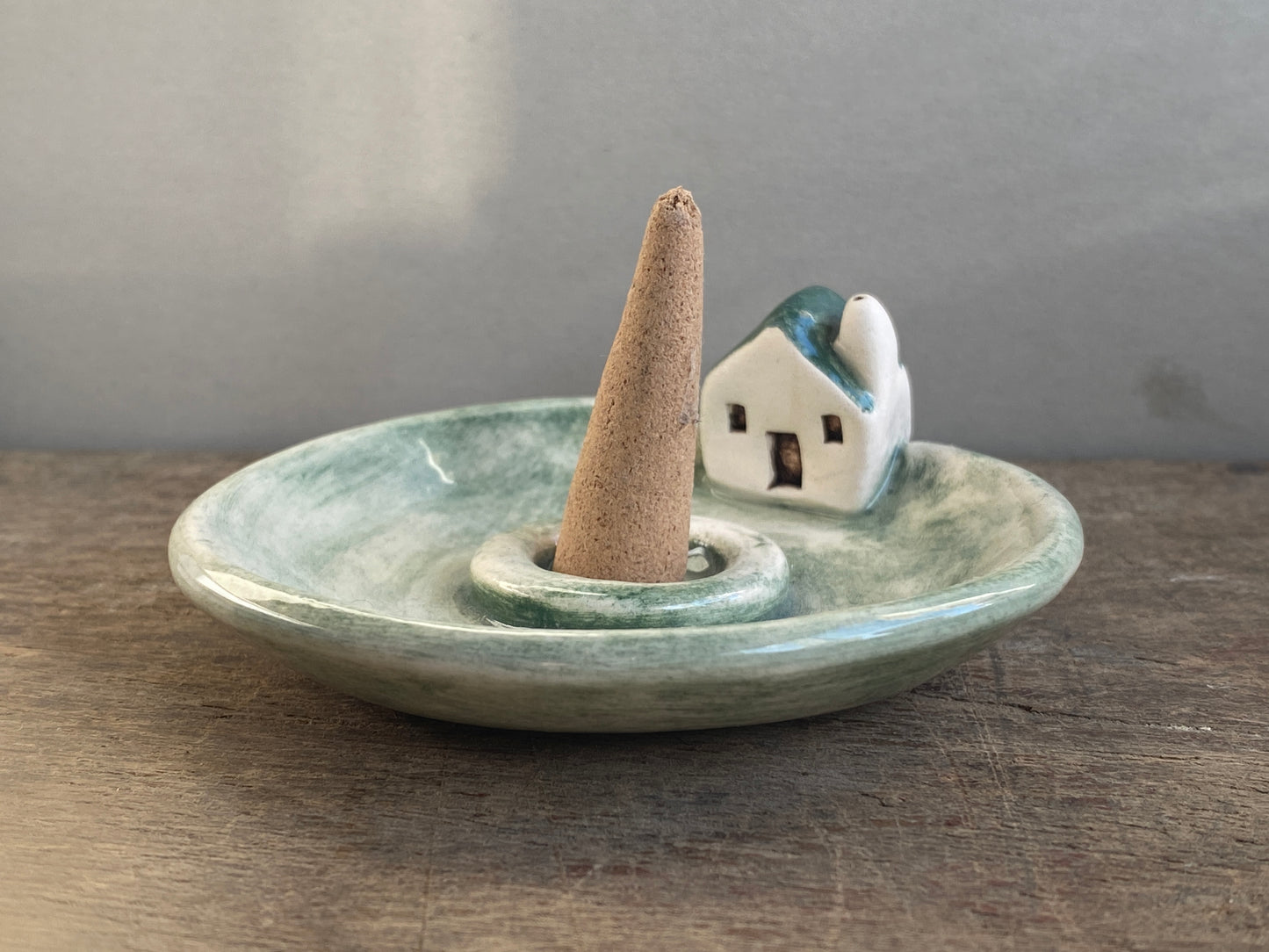 Incense cone holder with little cottage