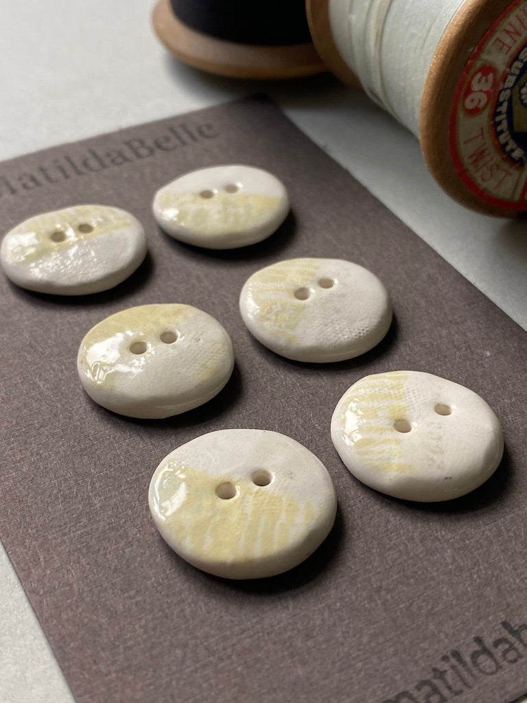 21mm Set of 6 Hand-Formed Ceramic Round Buttons -19mm-21mm