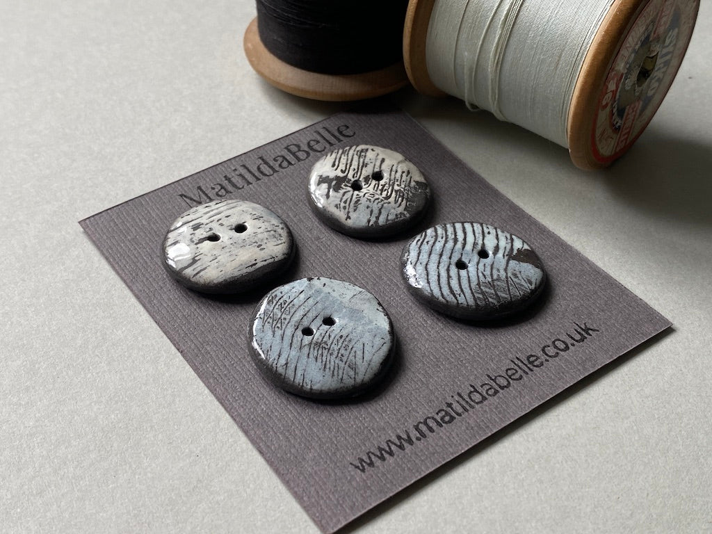 24mm Set of 4 Hand-Formed Black Clay Ceramic Round Buttons - Approx 24mm