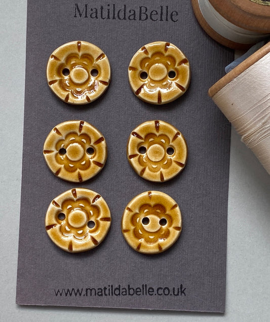 24mm Set of six vintage style handmade 24mm ceramic round buttons in Honey