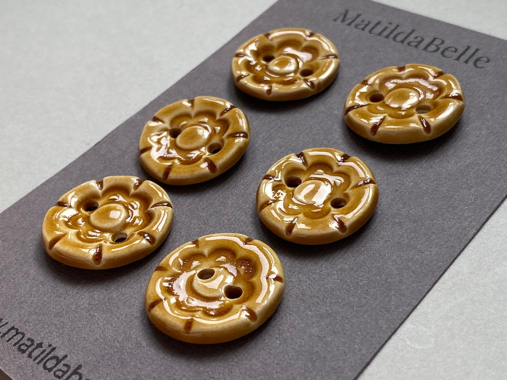 24mm Set of six vintage style handmade 24mm ceramic round buttons in Honey