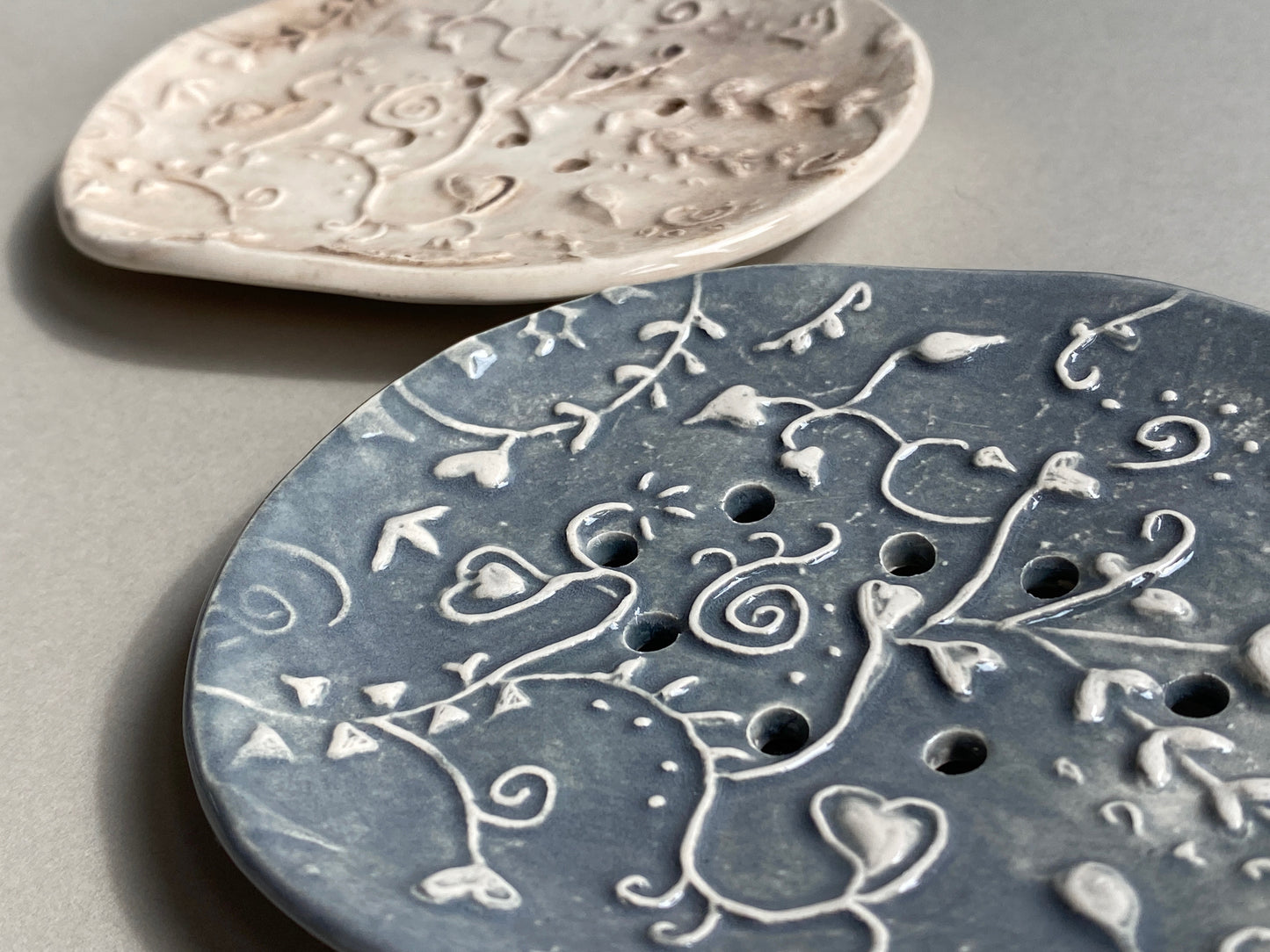 Handmade Oval Ceramic Botanical Soap Dishes choice of Two Colours