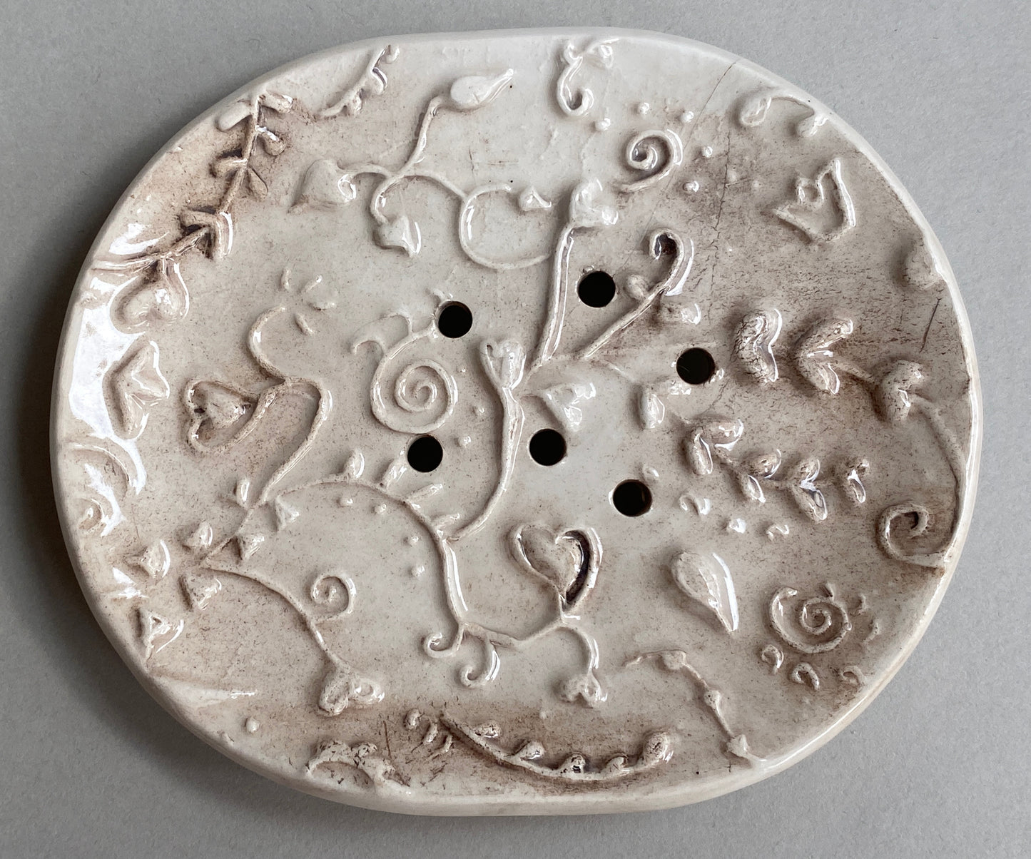 Handmade Oval Ceramic Botanical Soap Dishes choice of Two Colours