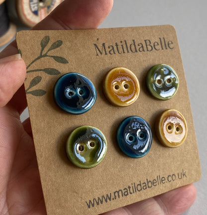 18mm Buttons set of 6, 18mm rounds mixed colours