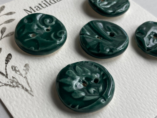 26mm Set of 5 chunky botanical buttons Leaf Green 26mm
