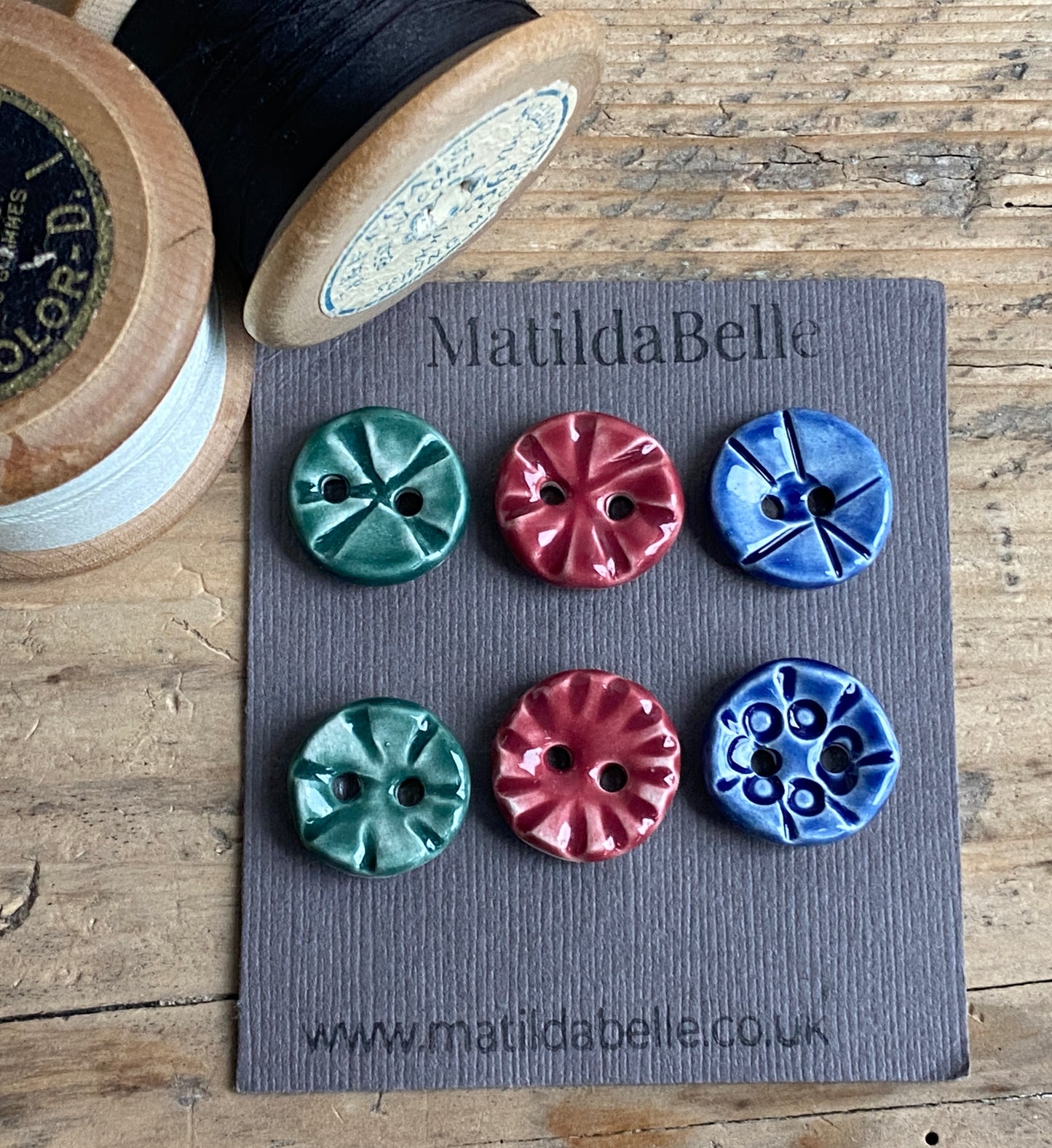 Set of six round handmade Ceramic buttons 17mm , vintage inspired