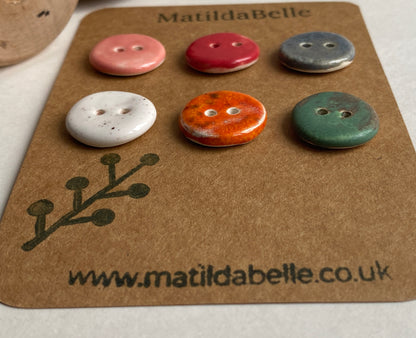 Buttons set of 6, 18mm rounds mixed colours