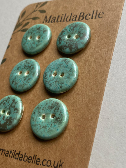 20mm Buttons set of 6, 20mm rounds Green and Gold