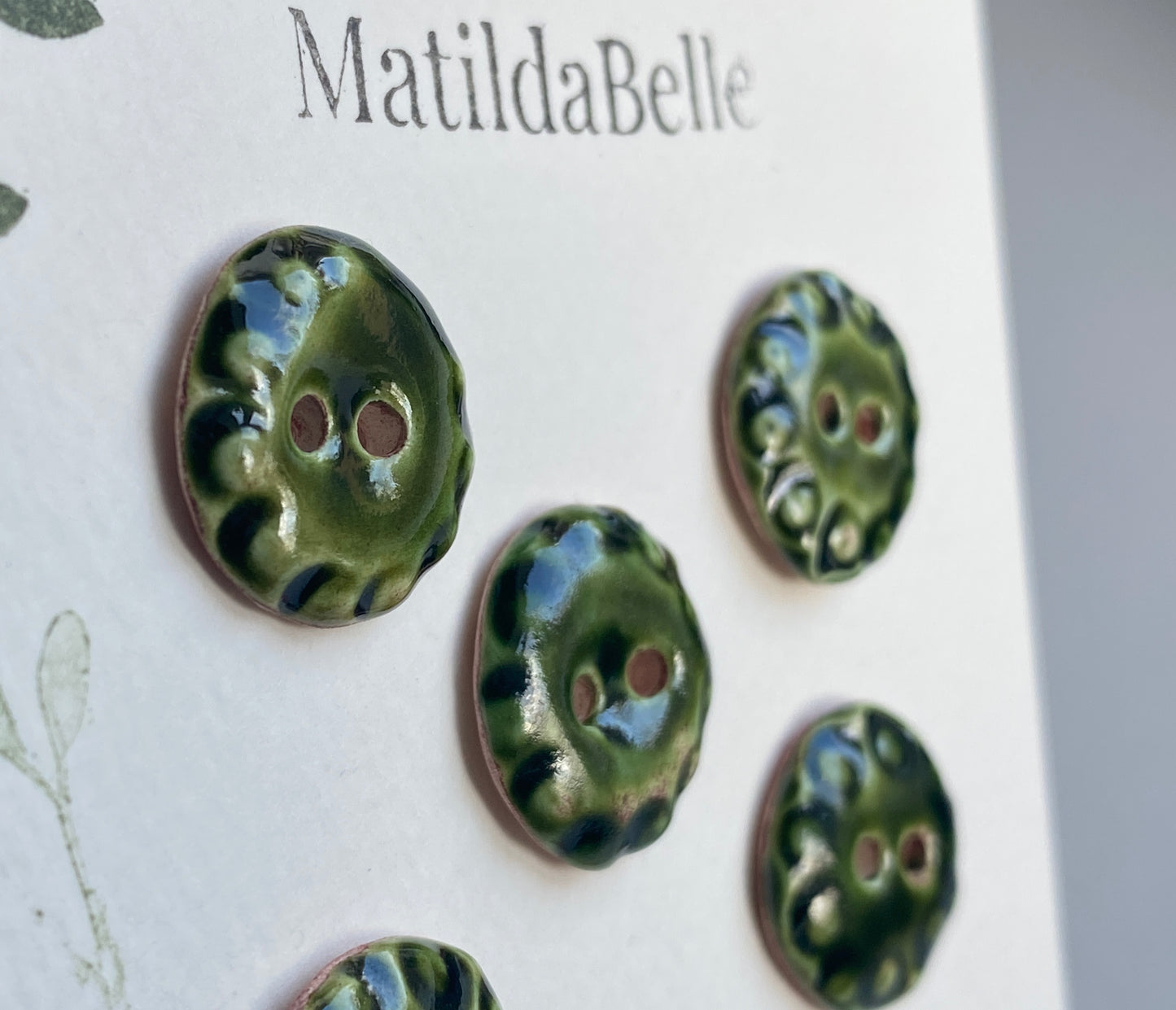 Vintage inspired 20mm Round Buttons set of five, Olive Green