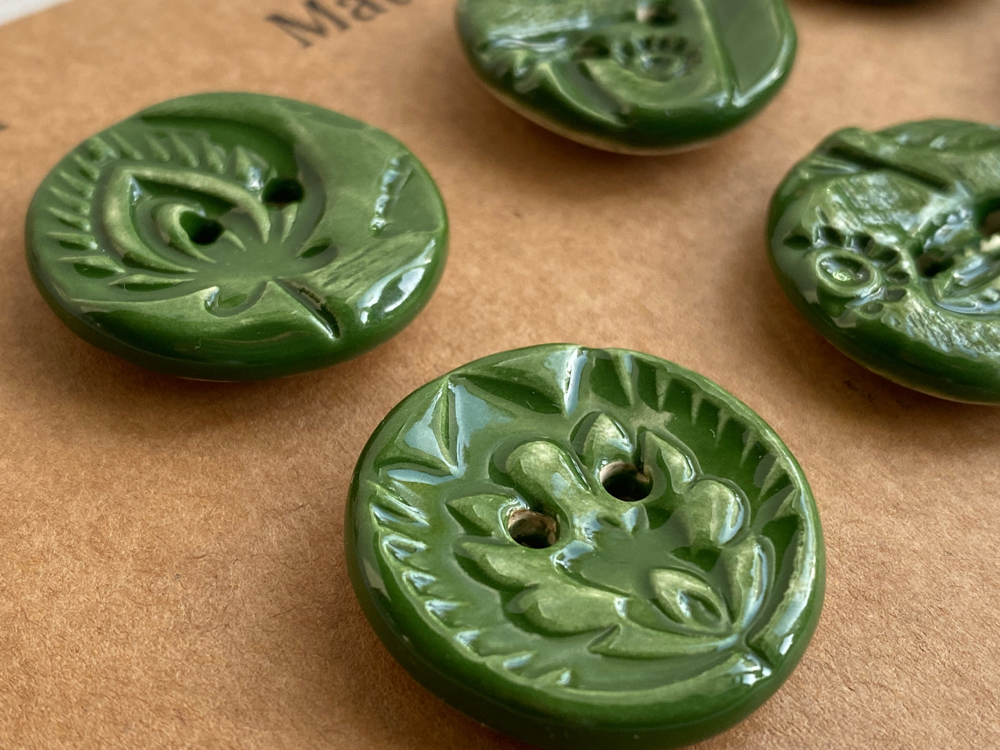 28mm Set of 6 chunky botanical buttons Forest Green 28mm