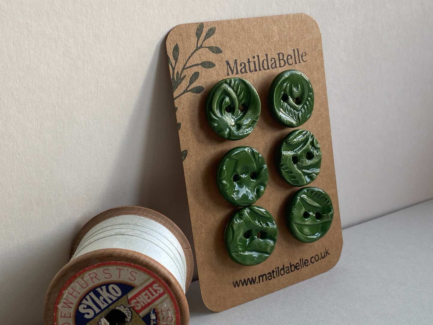 22mm Set of 6 chunky botanical buttons Forest Green 22mm