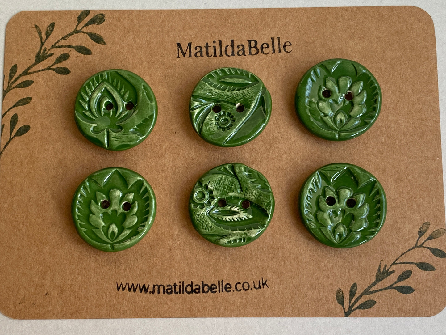 28mm Set of 6 chunky botanical buttons Forest Green 28mm