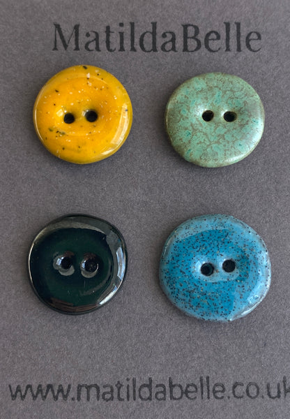 Buttons Rustic Set of Four 18-20mm