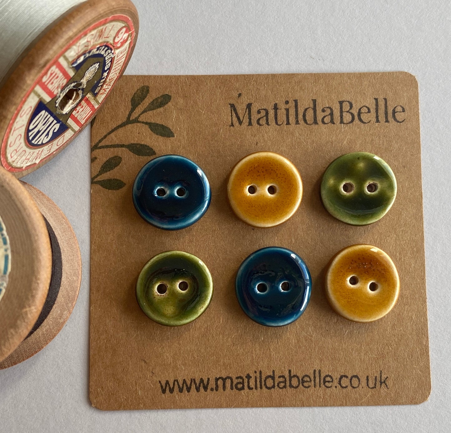 18mm Buttons set of 6, 18mm rounds mixed colours