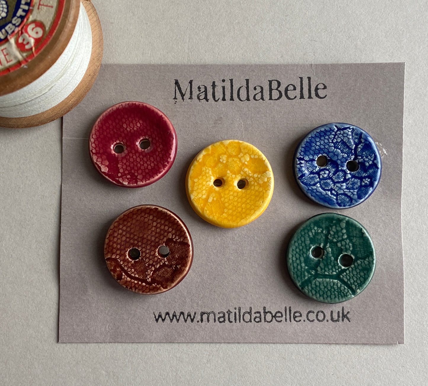 Handmade Ceramic Buttons Round vintage Lace, 22mm