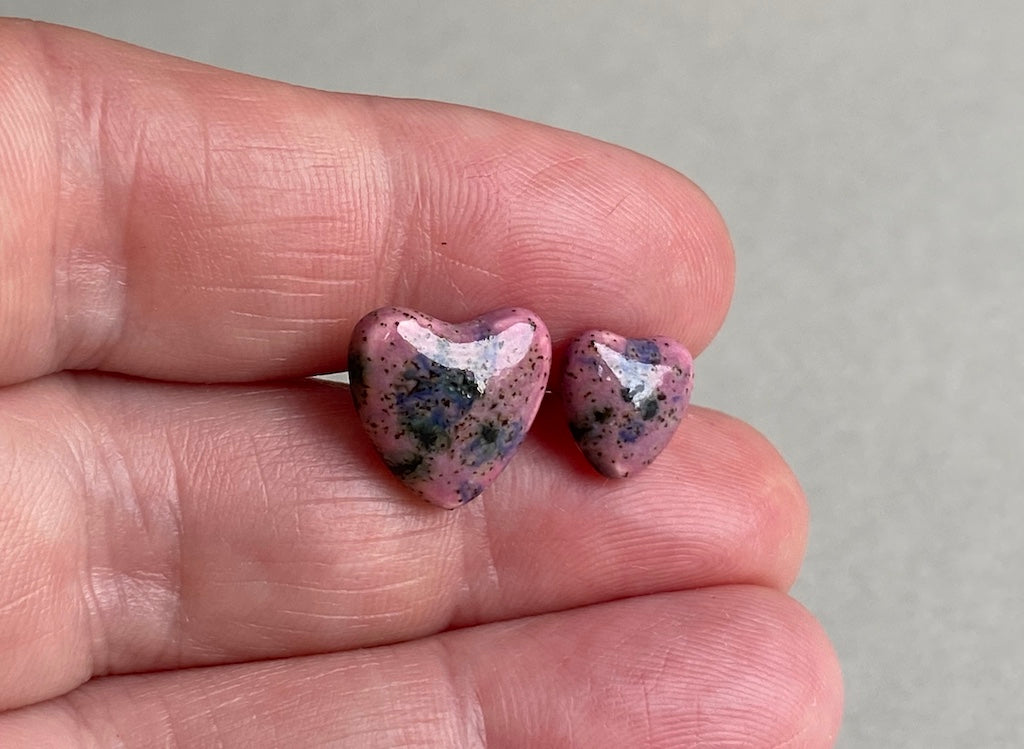 Handmade Mismatched Stud Earrings -Flecked Purple Hearts - Kapow Range *P&P included