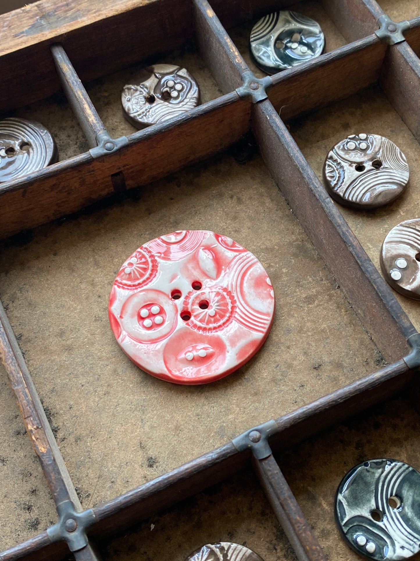 48mm  Round Vintage extra Large Red button