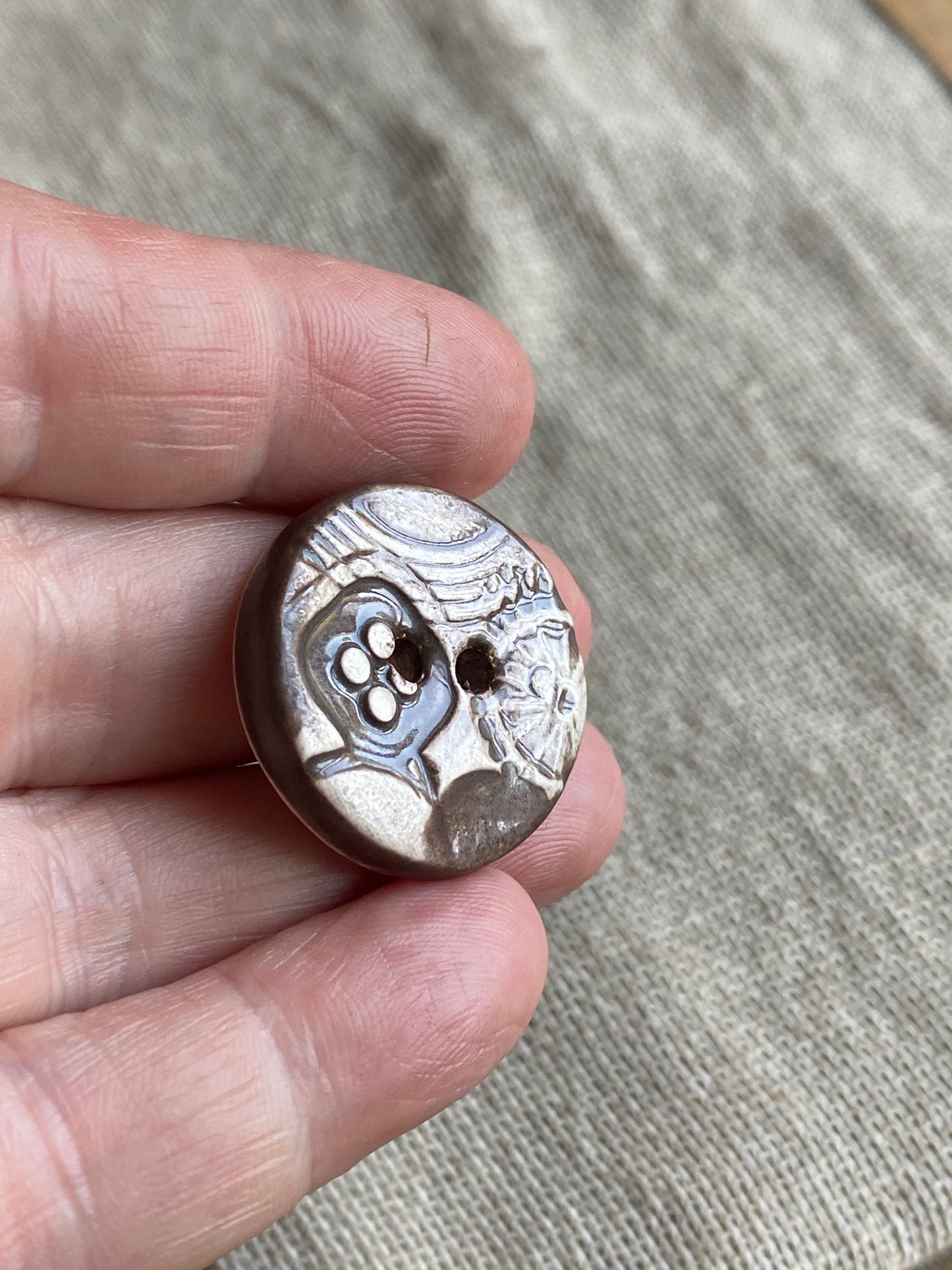 26mm set of 6 Round Vintage Chocolate Ceramic Buttons